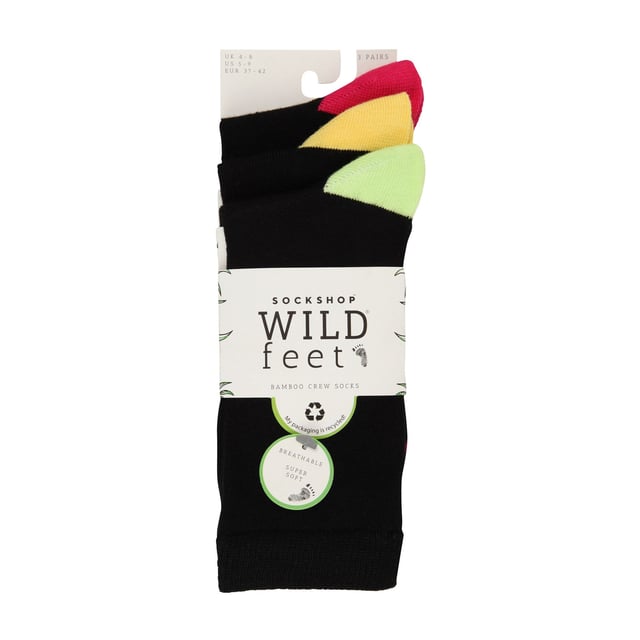 Wildfeet - Juego de 3 pares de calcetines de bambú para mujeres con patrones en los pies: Suaves, sedosos y súper suaves en hermoso bambú, estos tres pares de Calcetines de Bambú con Patrones de Wildfeet son los calcetines ideales para el uso diario para cualquier persona con piel delicada o sensible. Los diseños en colores mezclados se verán bien para cualquier ocasión. El tejido ligero y transpirable se combina con un manejo de la humedad y una regulación térmica, además de ser antibacteriano de forma natural, lo que te proporcionará pies más felices, secos y frescos durante todo el día. El bambú es ecológico y sostenible. Mejor aún, el empaque de estos calcetines está hecho con papel reciclado. Para mayor durabilidad, los dedos y los talones también han sido reforzados de manera invisible. Además, vienen en 7 colores/diseños diferentes que incluyen: 2 tipos de azul marino, negro, lunares azules, lunares amarillos, cebra morada y cebra verde. Wild Feet es una línea de calcetines que presenta diseños geniales, colores atrevidos y frases divertidas, ¡desde pugs y pingüinos, hasta leones y llamas! Hay 7 colores para elegir: negro, azul marino, amarillo, azul, verde y morado. Vienen en una talla única para mujeres 4-8 UK, están hechos de 70% viscosa (de bambú), 28% poliéster, 2% elastano y son lavables a máquina. Detalles adicionales del producto: Calcetines con patrones de Wildfeet para mujeres, lindos patrones en los pies, fibras de bambú súper suaves, 7 opciones de colores/diseños, hechos para el uso diario, una gran idea de regalo, el relleno ideal para media, suaves y transpirables, talla única: 4-8 UK, lavables a máquina.