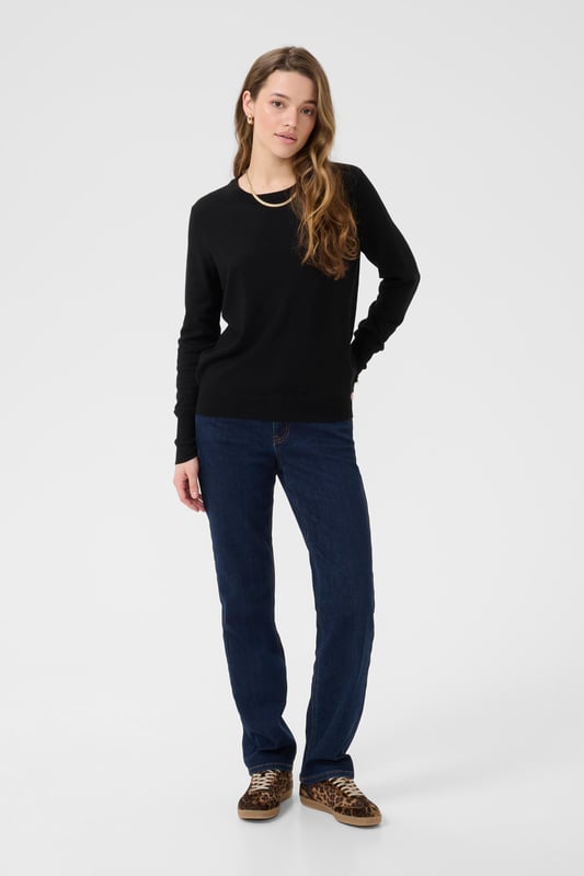 Regular fit,Lange mouwen  Fijne was 30°, niet bleken, niet in de droger drogen, Liggend laten drogen in de schaduw, koud strijken max. 110° C, Droogreiniging  80% Viscose,20% Nylon