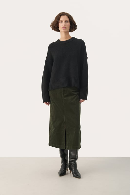 Gerade Passform,Lange Ärmel  Handwäsche, Nicht bleichen, Nicht im Trockner trocknen, Liegend trocken., Kalt bügeln max. 110° C, Trockenreinigung  36% Polyamid (Recycelt),36% Polyester (Recycelt),25% Wolle (zertifiziert),3% Elasthan