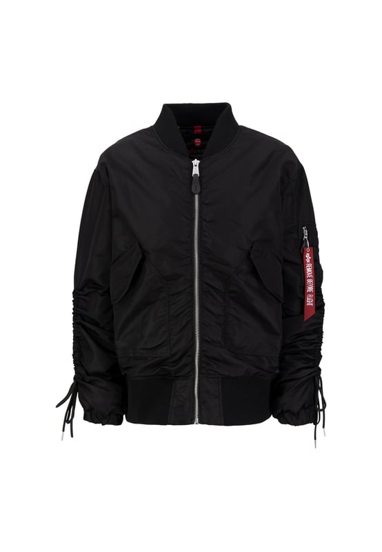 De CWU MA-1 Bomberjack voor dames van ALPHA INDUSTRIES overtuigt met een coole oversized fit en zijzakken. De licht gevoerde jas is een echte eyecatcher en beschermt je dankzij de ritssluiting betrouwbaar tegen wind en weer.