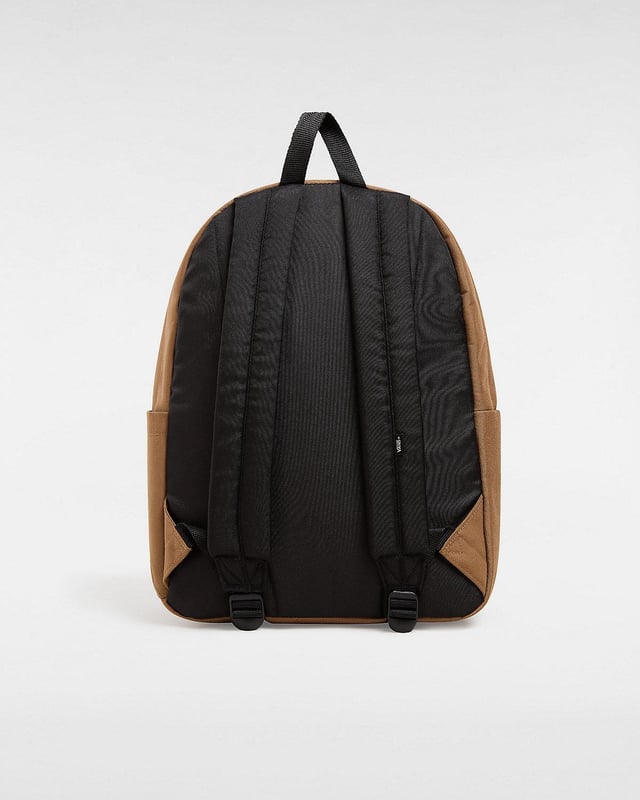 The Old Skool Classic Backpack is a favorite for good reason. This classic backpack features an all-purpose, two pocket design with an organizer in the front, a slip-in interior pocket, laptop sleeve that fits most 15'' laptops, and a side water bottle pocket. The iconic checkerboard pattern and heritage details like the woven logo label bring added branding to this iconic design. Our team has set ambitious sustainability goals. Big or small, all of our efforts add up to positive change. To earn the Checkerboard globe logo, at least 30% of the product must be made up of one or a combination of recycled, renewable, and/or regenerative materials.
Shell: 100% Recycled Polyester fabric
Lining: 100% Recycled Polyester fabric
Large main compartment
Front pocket with organizer
Laptop sleeve that fits most 15" laptops (laptop not included)
Water bottle pocket
Padded shoulder straps
Capacity: 22 Liters
Dimensions: 42,5 x 32,4 x 12,1 cm
Composition: SHELL: 100% POLYESTER, LINING: 100% POLYESTER, Exclusive of decoration