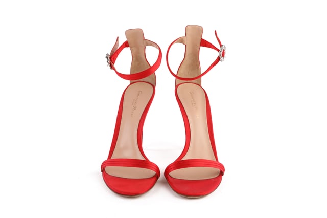 VINTAGE, RRP AS NEW
These Gianvito Rossi sandals are crafted from pleated red satin. They feature open almond toes, ankle straps, and crystal embellished buckle fastenings. The sandals are in excellent condition.
Gianvito Rossi Gianvito Rossi Portofino 100 Crystal-Embellished Red Satin Sandals
Original price: USD 1025
Color: red
Material: Satin
Condition: excellent
Size: 39.5
Sign of wear: No
SKU: 49327 / GLS4428 / GLS4428 
 Gianvito Rossi Portofino 100 Crystal-Embellished Red Satin Sandals
Color: red | red
Material: Satin | Satin
Condition: excellent
Size: EU | 39.5
Sign of wear: No
SKU: 444406 / GLS4428 / GLS4428 
Dimensions:  Length: 0 mm, Width: 0 mm, Height: 110 mm
