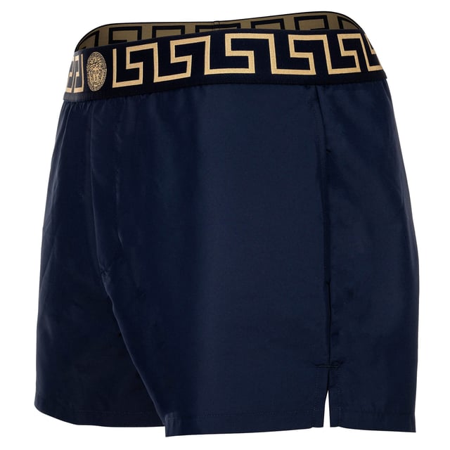 Stylische Badeboxer von der Marke VERSACE. Mit integriertem Mesh-Slip und elastischem Logo-Bund mit Greca-Muster. Bequeme, schnell trocknende Webware.