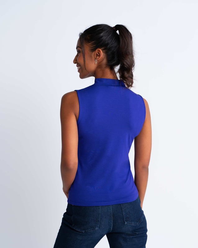 Elevate your basics range; designed with a sleek and fitted silhouette, this sleeveless tee is the perfect foundation of any outfit.