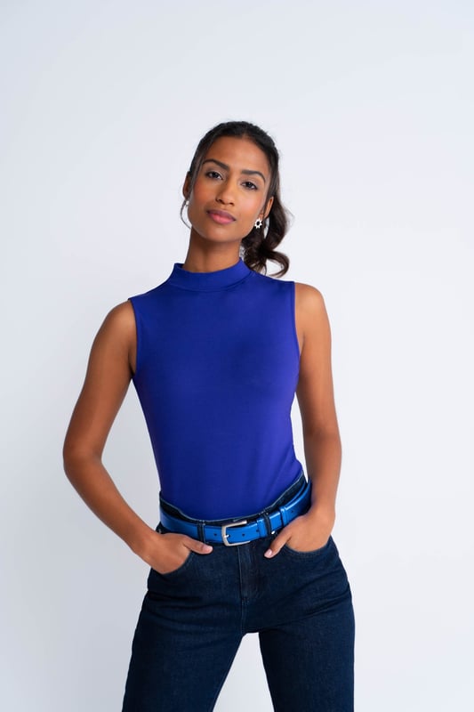 Elevate your basics range; designed with a sleek and fitted silhouette, this sleeveless tee is the perfect foundation of any outfit.