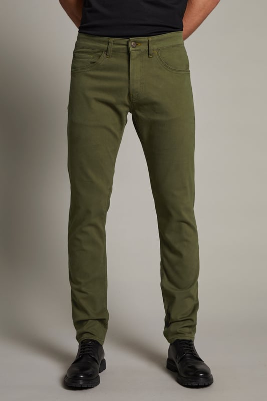 Regular fit,Regular taille,Slim  Wassen op 30°, niet bleken, niet in de droger drogen, Druipnat ophangen, koud strijken max. 110° C, Droogreiniging  66% Katoen,32% Polyester,2% Elastaan