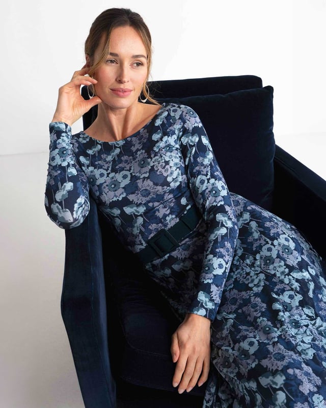 This medium scale floral print dress adds a touch of romance to everyday dressing; the fit-and-flare style pairs beautifully with dressy jackets and elegant ankle boots.