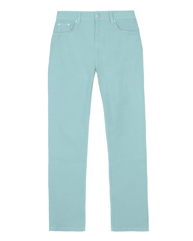 Crafted from premium denim with a touch of stretch, these jeans are not just your ordinary denim – they’re a contemporary wardrobe essential.