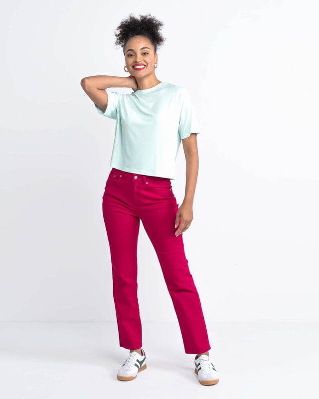 Crafted from premium denim with a touch of stretch, these jeans are not just your ordinary denim – they’re a contemporary wardrobe essential.