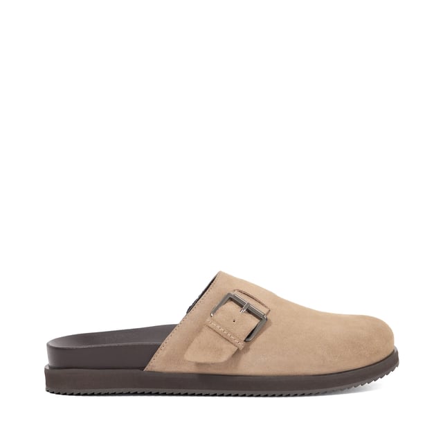 Dune Mens Baldwin - Slip On Clogs A statement of unmatched comfort, endless style and timeless quality our Baldwin clogs are easy-to-wear and comfortable all year round. Designed with a comfortable footbed this wear-with-everything style features buckle detailing.
