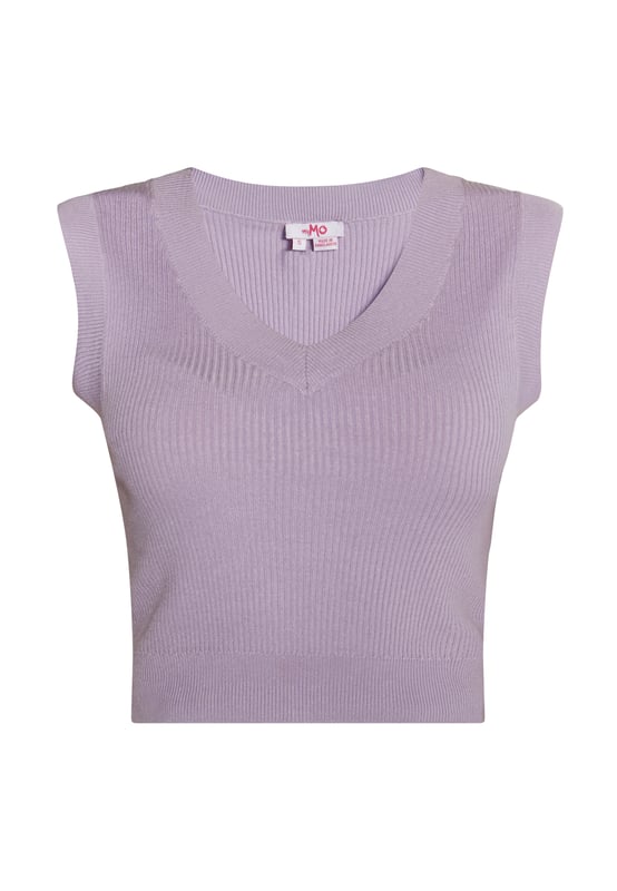 De cropped sweatervesten van myMo zijn perfecte laagpartners, maar begeleiden je ook solo van dag tot avond. Het zachte ribbreisel van een hoogwaardige viscosegarenmix voelt comfortabel aan en wordt stijlvol omlijst door de V-hals en geribde manchetten.  Gebreide vest