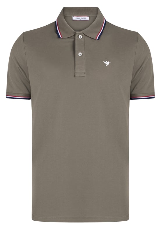 Das Felix Hardy Herren-Poloshirt mit kurzen Ärmeln ist ein zeitloses Kleidungsstück, das Komfort und Stil vereint. Aus einem atmungsaktiven, leichten Stoff gefertigt, bietet es hervorragende feuchtigkeitsableitende Eigenschaften, damit Sie den ganzen Tag kühl und trocken bleiben. Der klassische Polokragen und die Knopfleiste verleihen eine gepflegte, aber legere Optik, ideal für verschiedene Anlässe. Die taillierte Passform sorgt für eine moderne Silhouette, während die kurzen Ärmel und die weiche Textur uneingeschränkte Bewegungsfreiheit bieten. Ob für einen entspannten Ausflug oder eine semi-formelle Veranstaltung – dieses Poloshirt ist eine vielseitige Bereicherung für jede Garderobe.