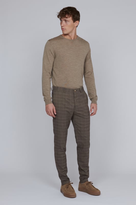 Gerade Passform,Normale Passform,Slim  Schonwäsche 30°, Nicht bleichen, Nicht im Trockner trocknen, Tropnass aufhängen, Kalt bügeln max. 110° C, Trockenreinigung  70% Polyester,28% Viskose,2% Elasthan