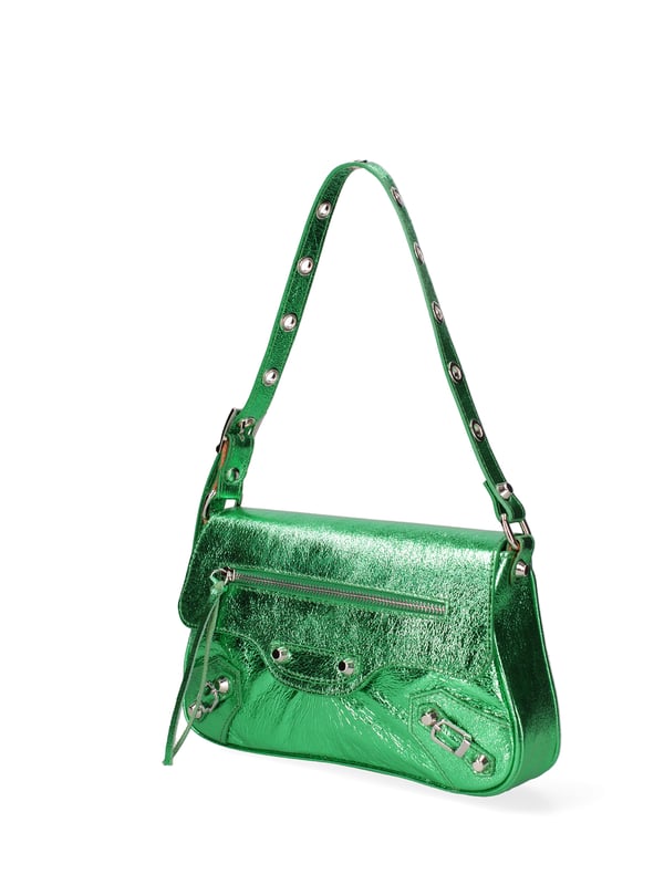 Roberta Rossi Bolsa de hombro Mujer Bolso bandolera para mujer. El cierre es con botón magnético. Los bolsillos internos son uno con cremallera. Los bolsillos externos son uno delantero con cremallera y otro trasero con cremallera. La bandolera es ajustable y extraíble en piel. El mango es de cuero. Hay un compartimento interno. El material exterior es piel auténtica laminada. Internamente está forrado en tejido 70% algodón - 30% seda. Medidas: 28x15x5 cm. Hecho en Italia