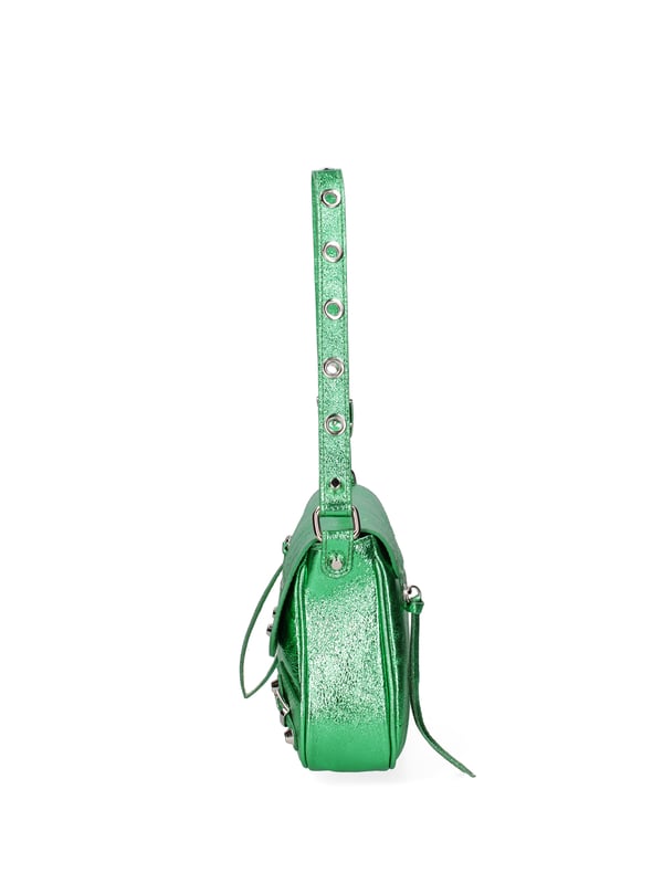 Roberta Rossi Bolsa de hombro Mujer Bolso bandolera para mujer. El cierre es con botón magnético. Los bolsillos internos son uno con cremallera. Los bolsillos externos son uno delantero con cremallera y otro trasero con cremallera. La bandolera es ajustable y extraíble en piel. El mango es de cuero. Hay un compartimento interno. El material exterior es piel auténtica laminada. Internamente está forrado en tejido 70% algodón - 30% seda. Medidas: 28x15x5 cm. Hecho en Italia