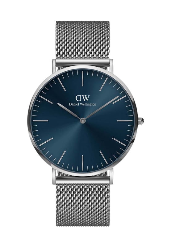 Every Daniel Wellington watch watch is made to exacting standards and the Mens Classic Sterling Silver 40mm Watch DW00100628 is no exception. It comes boxed in the original packaging with all the Daniel Wellington warranty and instructions. Get your Daniel Wellington Mens Classic Sterling Silver 40mm Watch DW00100628 watch today.