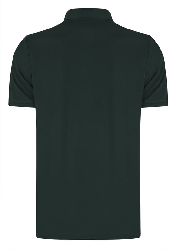 Kurz Arm 2 Pack Polo Shirt Das Felix Hardy Herren-Poloshirt mit kurzen Ärmeln ist ein zeitloses Kleidungsstück, das Komfort und Stil vereint. Aus einem atmungsaktiven, leichten Stoff gefertigt, bietet es hervorragende feuchtigkeitsableitende Eigenschaften, damit Sie den ganzen Tag kühl und trocken bleiben. Der klassische Polokragen und die Knopfleiste verleihen eine gepflegte, aber legere Optik, ideal für verschiedene Anlässe. Die taillierte Passform sorgt für eine moderne Silhouette, während die kurzen Ärmel und die weiche Textur uneingeschränkte Bewegungsfreiheit bieten. Ob für einen entspannten Ausflug oder eine semi-formelle Veranstaltung – dieses Poloshirt ist eine vielseitige Bereicherung für jede Garderobe.