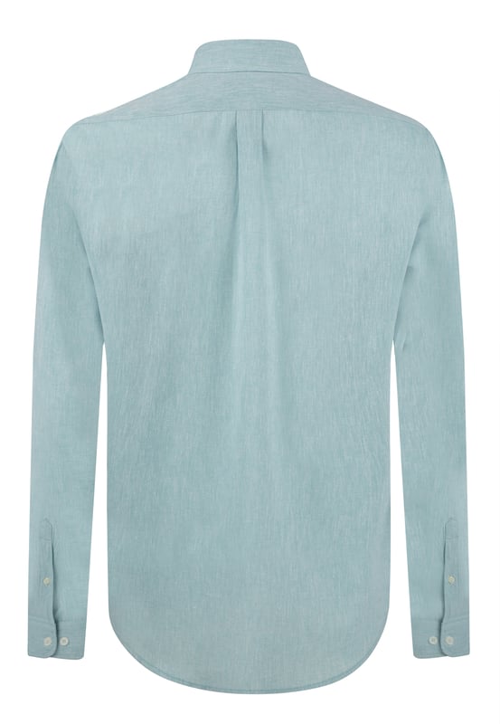 Das Felix Hardy Herren Basic-Hemd – ein zeitloses Essential für jede Garderobe. Gefertigt aus hochwertigem, atmungsaktivem Stoff bietet dieses Hemd ultimativen Komfort und einen gepflegten Look. Dank seines schlichten, minimalistischen Designs mit klassischem Kragen und durchgehender Knopfleiste ist es sowohl für legere als auch formelle Anlässe vielseitig einsetzbar. Die taillierte Passform sorgt für eine elegante Silhouette, während das leichte Material ganztägigen Tragekomfort gewährleistet. Ob lässig mit Jeans oder elegant mit Stoffhosen kombiniert – dieses Basic-Hemd ist die perfekte Grundlage für mühelosen Stil.