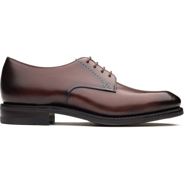 Loake Gosling Shoes The polished, debonair Gosling dress shoe from Loake exudes luxury - a distinguished staple, merging classic style with an elegant, timeless appearance. Made from high-quality leather, the lace-up shoes have a supple lining and are paired with a high-grade, sleek rubber outsole for extra durability and a firm stride.
