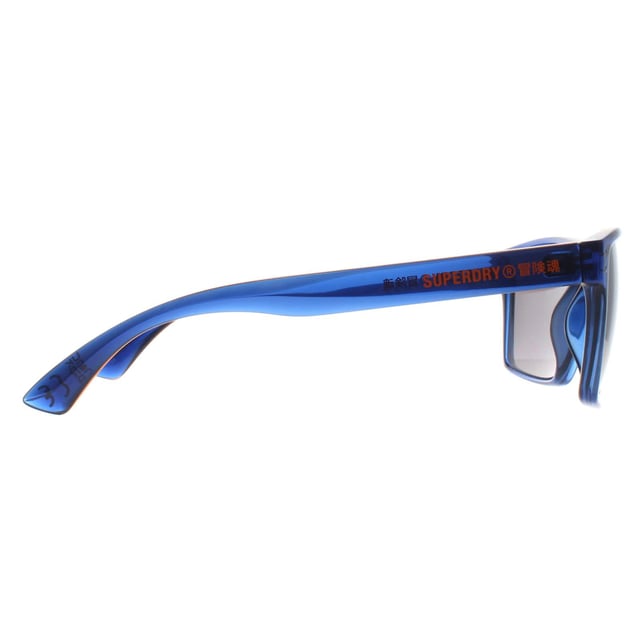 Superdry Square Mens Navy and Black Silver Mirror Kobe  Sunglasses are a perfect combination of sporty and stylish design. The temples of the glasses feature the iconic Superdry logo, adding a touch of designer flair. These sunglasses are perfect for those who want to add a sporty edge to their look and are versatile enough to pair with any outfit, whether you're dressing up or down.