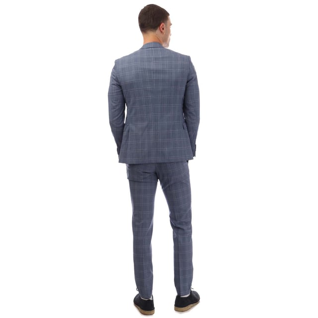 Men's Boss Reymond/Wenten Suit. Men's suit that includes jacket and pants from the creative team of Hugo Boss and the BOSS collection. The mini piqué fabric has a texture that creates an elegant pattern. The extra slim fit of the jacket and the pants follow the line of the body and shows it off. An all time classic suit, with modern aesthetics, that will complete your formal appearance. Material: 100% Virgin Wool. Ref: 50454432497.
