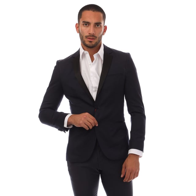 Men's Hugo Boss AlinzS Blazer Jacket.- Notch lapels.- Buttoned cuffs.- Button front.- Chest welt pocket.- Waist welt pockets.- Fully lined.- Slim fit.- 100% Virgin Wool. Ref: 50402484401.