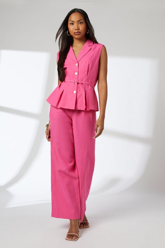 Crafted from a breathable linen-cotton blend fabric, perfect for warm-weather comfort
        Straight leg silhouette offers a timeless, flattering fit that complements all body types
        High-rise waistband with front pleating detail creates a polished, structured look
        Practical side pockets provide convenient storage for small essentials
        Versatile full-length design that works beautifully with both casual and smart-casual outfits
    
    These Principles straight leg trousers showcase the natural texture of linen for effortless daytime sophistication. The relaxed straight cut creates a clean silhouette while allowing comfortable movement throughout the day. Style with the matching peplum top as shown for a coordinated summer ensemble, or pair with a simple t-shirt and trainers for a more casual approach. The breathable fabric makes these trousers ideal for family gatherings, weekend brunches, or casual office environments. For a polished daytime look, team with a crisp white blouse and flat sandals, adding a structured tote bag to complete the outfit. These trousers transition beautifully from spring through autumn when layered appropriately, making them a versatile addition to your wardrobe.