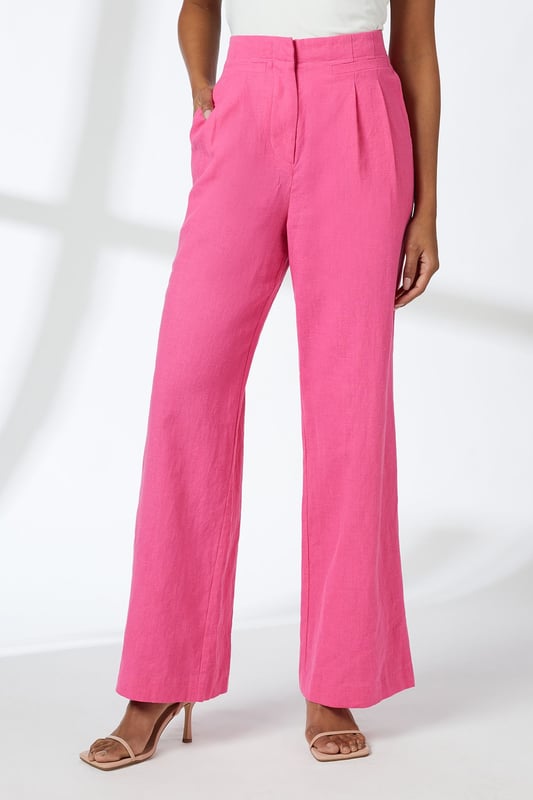 Crafted from a breathable linen-cotton blend fabric, perfect for warm-weather comfort
        Straight leg silhouette offers a timeless, flattering fit that complements all body types
        High-rise waistband with front pleating detail creates a polished, structured look
        Practical side pockets provide convenient storage for small essentials
        Versatile full-length design that works beautifully with both casual and smart-casual outfits
    
    These Principles straight leg trousers showcase the natural texture of linen for effortless daytime sophistication. The relaxed straight cut creates a clean silhouette while allowing comfortable movement throughout the day. Style with the matching peplum top as shown for a coordinated summer ensemble, or pair with a simple t-shirt and trainers for a more casual approach. The breathable fabric makes these trousers ideal for family gatherings, weekend brunches, or casual office environments. For a polished daytime look, team with a crisp white blouse and flat sandals, adding a structured tote bag to complete the outfit. These trousers transition beautifully from spring through autumn when layered appropriately, making them a versatile addition to your wardrobe.
