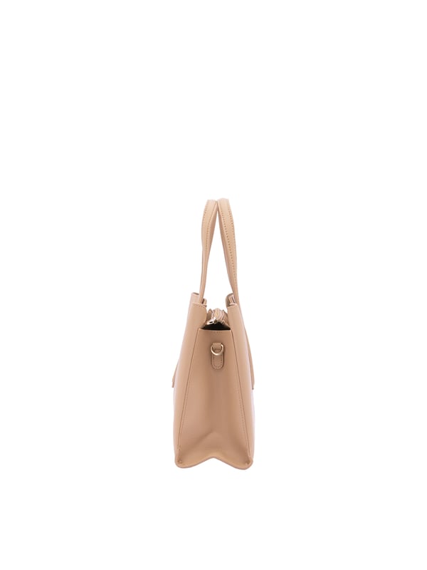 Bolso de mujer. El cierre es con cremallera. Los bolsillos internos son uno con cremallera. Los bolsillos externos están ausentes. La correa para el hombro es ajustable y extraíble. El mango es de ecopiel. Hay tres compartimentos internos. El material exterior es ecopiel. Internamente está forrado en poliéster. Medidas: 23x32x11 cm. Producto de moda