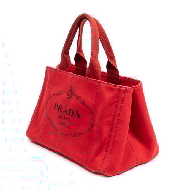 Medium Canapa Tote Handtasche Prada Taschen Medium Canapa Tote Handtasche und Rot Leinwand und Gold hardware. Das Produkt ist auf in ausgezeichnetem Zustand (A).
Abmessungen: 34x23x22 cm
Zubehör inklusive: None
Äußere Hinweise: Notes: slight scuffs on bottom
Innenhinweise: Slight scuffs on bottom
BrandCo Paris hat seltene Artikel und die besten Konditionen zu unglaublichen Preisen vorgestellt. Geduld lohnt sich! Kaufen Sie mit Vertrauen: Alle Artikel von BrandCo Paris sind von unserem Expertenteam ausgewählt und authentisch.
Alle Artikel enthalten ein Echtheitszertifikat und wurden von BrandCo Paris übernommen.
Tabelle zur Klassifizierung des Artikelzustands
N (wie neu)
AA (perfekter Zustand)
A (ausgezeichneter Zustand)
AB (sehr guter Zustand)
B (gut/mittelmäßig)