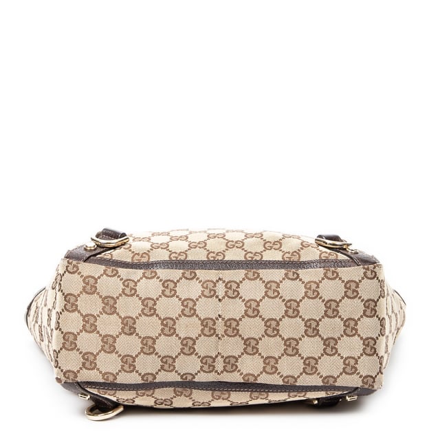 Small Abbey D-Ring Tote Schoudertas Gucci Tassen Small Abbey D-Ring Tote Schoudertas in de Beige/Bruin Doek in de Goud hardware. Het product is in In Uitstekende Staat (A).
Afmetingen: 27x26x10 cm
Inclusief accessoires: None
BrandCo Paris vindt zeldzame artikelen in de beste staat voor ongelooflijke prijzen. Het is de moeite waard om geduldig te zijn! Koop met vertrouwen: alle artikelen van BrandCo Paris worden zorgvuldig geselecteerd en geverifieerd door ons team van experts.
Alle artikelen worden geleverd met een certificaat van echtheid en verpakt door BrandCo Paris.
Classificatietabel voor de conditie van het artikel:
N (als nieuw)
AA (perfecte staat)
A (uitstekende staat)
AB (zeer goede staat)
B (goede/redelijke staat)