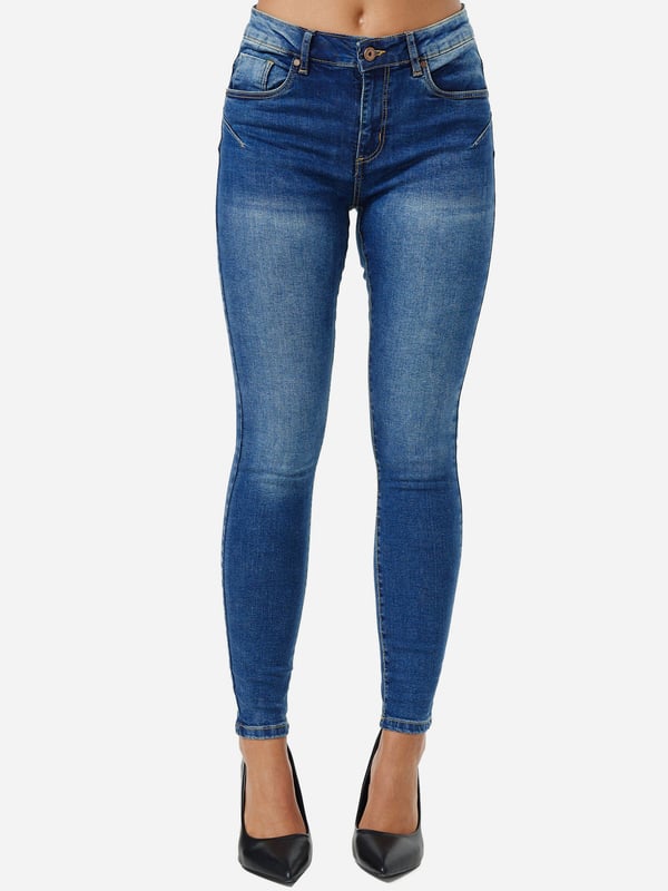 •Moderne & zeitlose Damen Jeanshose von Tazzio

•Passform: Push Up / Skinny Fit
•Verschluss: Reißverschluss
•5-Pocket Stil
•Stretchanteil für eine optimale Passform
•Knöpfe mit Logoprägung
•Hochwertiges Material & bequem zu tragen
•Ideale Damen Jeans das ganze Jahr