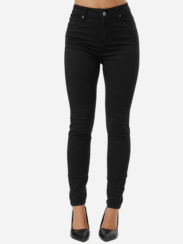 •Moderne & zeitlose Damen Jeanshose von Tazzio

•Passform: High Rise
•Verschluss: Reißverschluss
•5-Pocket Stil
•Stretchanteil für eine optimale Passform
•Knöpfe mit Logoprägung
•Hochwertiges Material & bequem zu tragen
•Ideale Damen Jeans das ganze Jahr