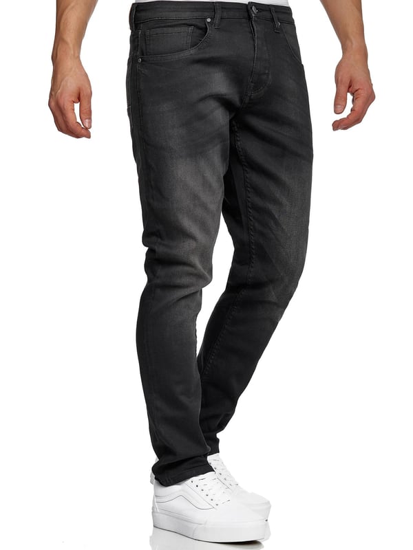 Tazzio Herren Jeans Regular Fit •Moderne & zeitlose Herren Jeans von Tazzio
•Verschluss: Knopfverschluss (verdeckter Zip Fly)
•Hosentaschen: Eingrifftaschen, Coinpocket, Gesäßtaschen
•Stretchanteil für eine optimale Passform
•Gürtelschlaufen
•Hochwertiges Material & bequem zu tragen
•Ideale Jeans das ganze Jahr
Passform
•Passform: Regular Fit
•Länge: Lang
•Leibhöhe: normal
Material & Pflege
•Material Oberstoff: 97% Baumwolle, 3% Elasthan
•Materialkonstruktion: Denim/Jeans
•Elastizität: Leicht elastisch
•Pflegehinweise: Maschinenwäsche