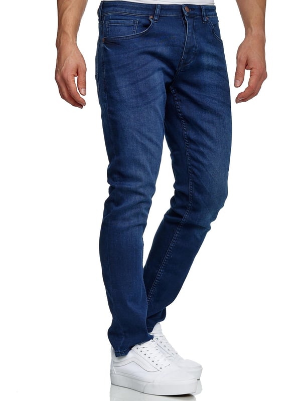•Moderne & zeitlose Herren Jeans von Tazzio

•Verschluss: Knopfverschluss (verdeckter Zip Fly)
•Hosentaschen: Eingrifftaschen, Coinpocket, Gesäßtaschen
•Stretchanteil für eine optimale Passform
•Gürtelschlaufen
•Hochwertiges Material & bequem zu tragen
•Ideale Jeans das ganze Jahr

Passform
•Passform: Regular Fit
•Länge: Lang
•Leibhöhe: normal

Material & Pflege
•Material Oberstoff: 97% Baumwolle, 3% Elasthan
•Materialkonstruktion: Denim/Jeans
•Elastizität: Leicht elastisch
•Pflegehinweise: Maschinenwäsche