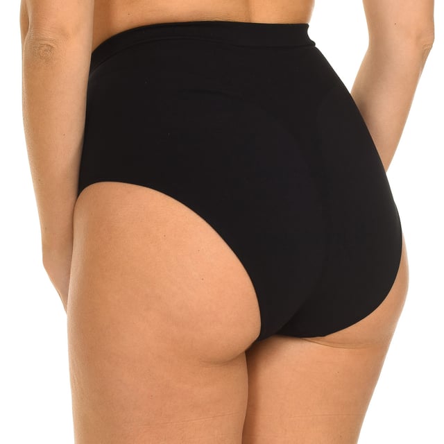 Slip modelante de compresión media.\nEleva los gluteos y contiene el vientre.\nAdelgaza las caderas.\n Composición: 86% Poliamida, 14% Elastano\n Cuidados:\nLavar a mano. \nNo usar lejía. \nNo usar secadora. \nNo planchar.