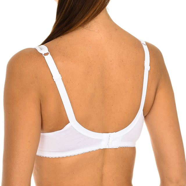 The Generous women's underwire bra is designed for support, comfort, and durability. Made from soft organic cotton, this bra offers firm support and naturally enhances your silhouette. Its sleek design ensures breathability, keeping you fresh all day long.\n\n Available in a variety of colors and styles, it combines comfort and aesthetics, ideal for both everyday use and special occasions. With its commitment to the environment, this bra is a reliable and durable choice.\n\n Main features:\n - Organic and sustainable materials.\n - Hoops for firm support and silhouette enhancement.\n - Soft and breathable fabrics for greater comfort.\n - Adjustable straps for a custom fit.\n - Available in various colors and styles.\n - 3-position, double-row hook closure.\n - Ideal for everyday use and special occasions.\n Composition: 92% Cotton, 6% Polyamide, 2% Elastane\n Care:\nWash at maximum temperature 40º.\n Do not iron.\n Do not use bleach.\n Do not use a dryer.