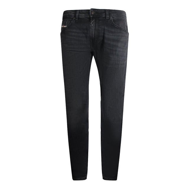 Verrijk je garderobe met de Diesel Safado-X Faded Black Denim Pants, gemaakt van een premium mix van 99% katoen en 1% elastaan voor ultiem comfort en duurzaamheid. Met een klassiek five-pocket-design biedt deze jeans zowel stijl als functionaliteit. De faded black finish voegt een moderne, stoere touch toe, perfect voor veelzijdig dagelijks gebruik. Ontworpen om te passen en flatteren, combineert hij de kenmerkende kwaliteit van Diesel met eigentijdse mode, waardoor hij een onmisbaar kledingstuk is voor iedereen die waarde hecht aan zowel comfort als een trendsettende stijl. Upgrade je denimcollectie met deze opvallende broek die moeiteloos functionaliteit en flair combineert