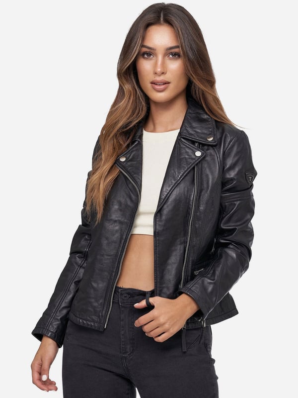 Tazzio Damen Lederjacke Artikelbeschreibung
Moderne & zeitlose Damen Lederjacke von Tazzio
Verschluss: Reißverschluss
Seitliche Reißverschlusstaschen
Eingelassene Brusttasche mit Reißverschluss
Schräger Reißverschluss
Reverskragen
Edle und hochwertige Knöpfe/Nieten
Ton-in-Ton-Nähte
Hochwertiges Material & bequem zu tragen
Ideale Echtlederjacke für das ganze Jahr
Passform
Passform: Slim Fit
Länge: Normale Länge
Ärmellänge: Langarm
Material & Pflege
Material: 100% Leder
Pflegehinweise: Lederreinigung (siehe bitte Etikett)