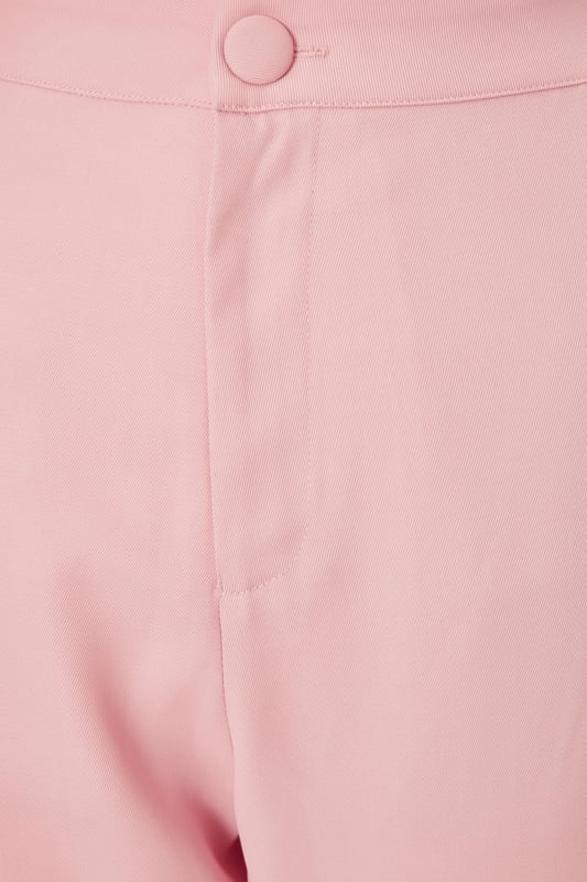 - Woven finish - High waisted - Tapered leg - Tailored look - Model height: 5'2" - Model wears uk 6 / us 2 / eur 34 - Always check the wash care label - Cool hand wash with mild detergent