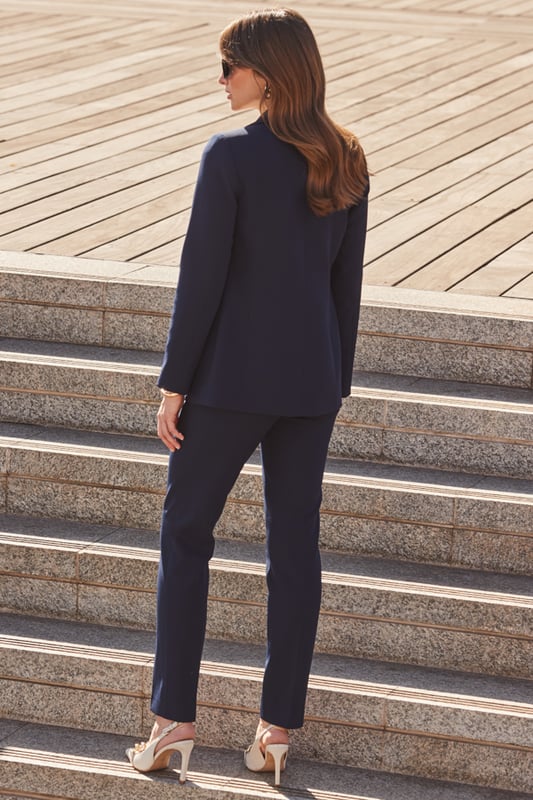 The secret to an effortlessly chic outfitCut in a timeless tapered silhouetteElevated with luxe gold buttonsNavy always looks stylishStyle with chic knits, silky blouses, simple tees and dressy topsCreate a sleek suit with the matching blazerInside leg to fit: Short 29" | Regular 31" | Long 33"