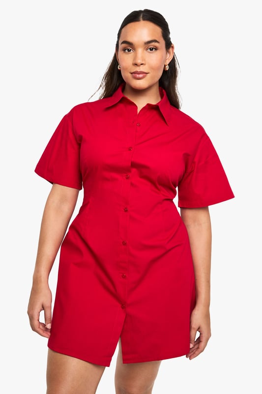 boohoo PlusYou&rsquo;ll find full on fashion for the fuller figure with the boohoo Plus range. Delivering directional designs for UK sizes 16 to 24, this ultra-flattering collection combines perfectly proportioned fits with statement styles so that you can stay on top of this season&rsquo;s trends.