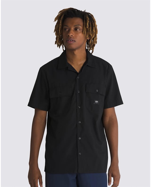 The Smith Buttondown Shirt is a workwear inspired piece. This short sleeve work shirt featuresa full front button down closure, dual chest pockets, and patch label on left pocket.
76% Cotton, 24% Polyester fabric
Workwear inspired shirt
Center front button closure
Double chest pockets with button closure
Straight hem line
Classic Fit
Model wearing size Medium
