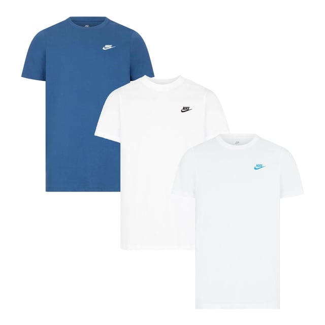 3 Pack Nike Sportswear Men's Club T Shirt in Blue/White/White A SMART CHOICE FOR YOUR DAILY ROTATION. The Nike Sportswear Club T-Shirt is made with our everyday cotton fabric and a classic fit, for a familiar feel right out of the bag.An embroidered Futura logo on the chest provides a signature Nike look. Benefits The classic-fit tee silhouette has a relaxed feel down through the body and hips. Everyday cotton fabric feels soft and lightweight. Product Details Standard fit for a relaxed, easy feel Fabric: 100% cotton Machine wash