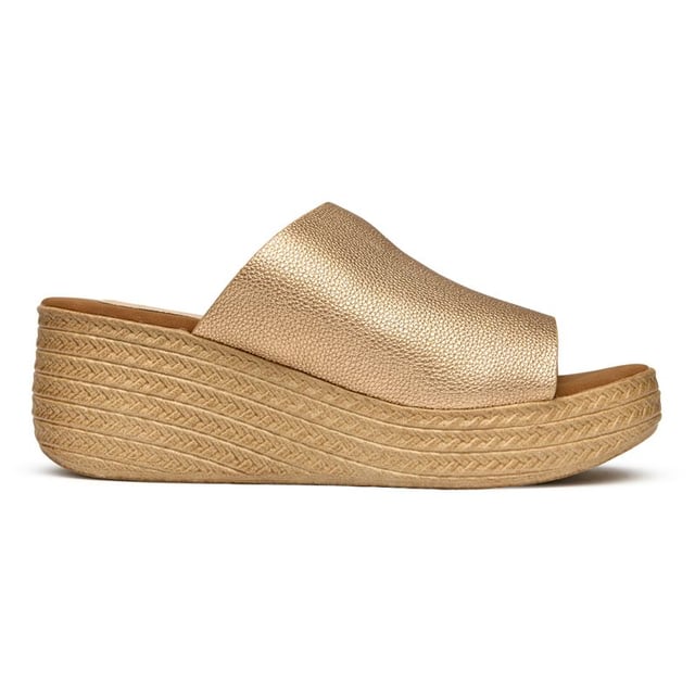 Dames metallic Solesister brandy wedge sandalen, vervaardigd met synthetisch materiaal en een synthetische zool. Kenmerken: ronde neus en synthetische voering & sok.