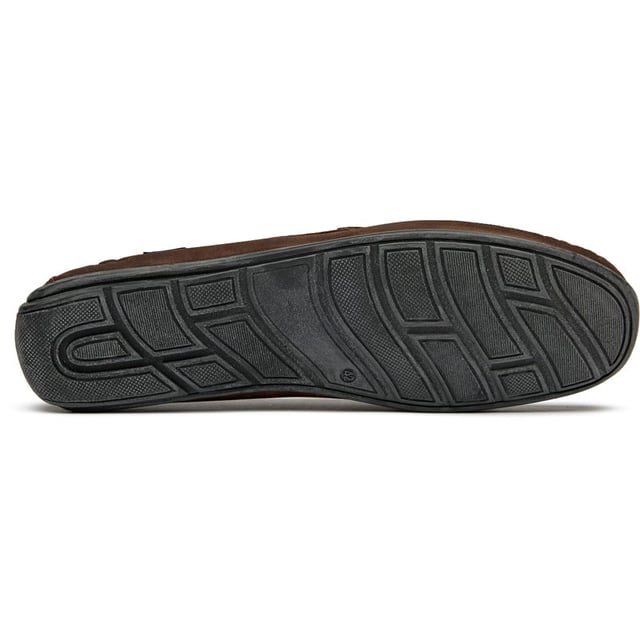 Mens brown Chatham Marine hatch shoes, manufactured with nubuck and a rubber sole. Featuring: chatham branding, fully lined, driving moc sole and stitched upper.