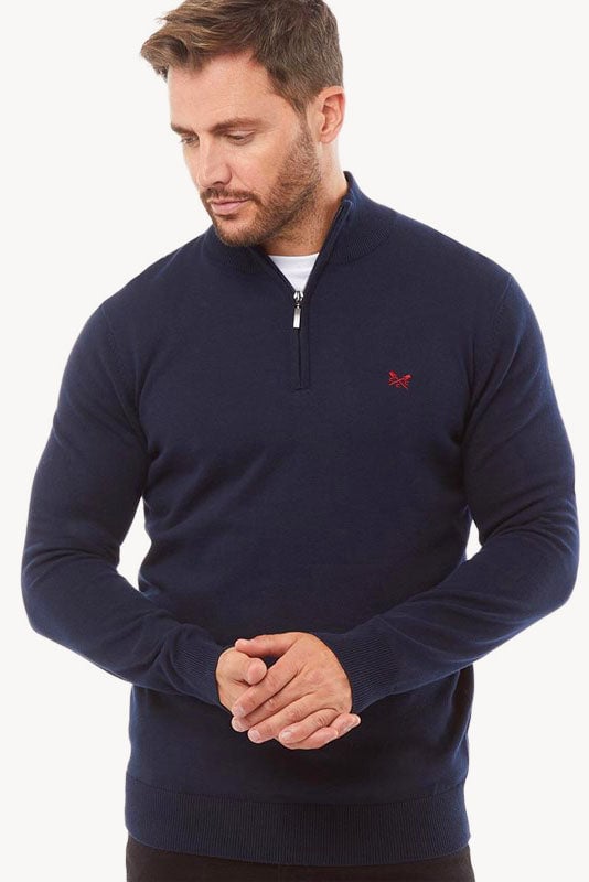Made from pure cotton, this sweater is perfect for year-round wear. Featuring a zip neck with contrast stripes inside neckline, and an embroidered crew oars logo on the chest. This sweater exudes sophistication and luxury.

29" Shoulder to Hem.