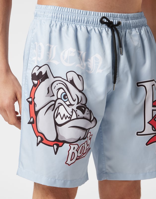 Personalice también su look de tiempo libre. Le proponemos estos boxers de natación con el estampado Bulldog y el Logo.   Nailon con estampado Bulldog en la pierna derecha. La marca aparece en ambas piernas.   Cinturilla elástica con cordón   Parche de goma con PP Hexagon cosido en la pierna izquierda   Dos bolsillos con aberturas   Forro interior de malla
