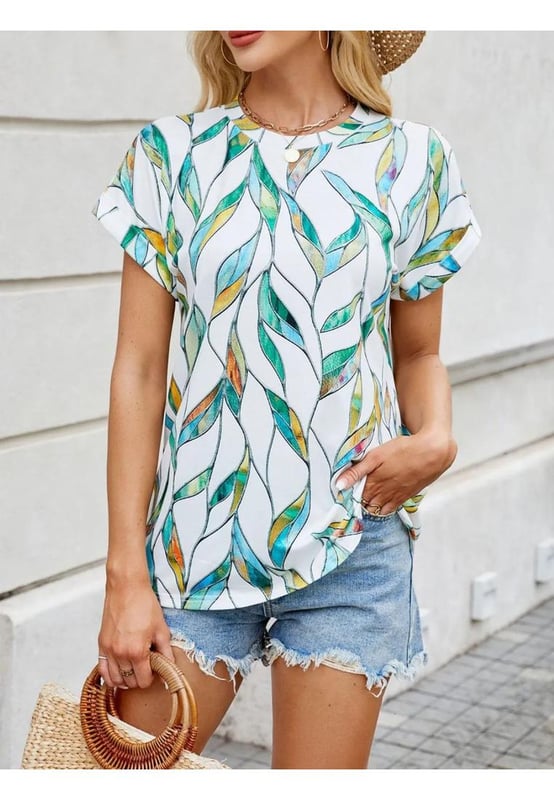 Estilo basico.
  Ligeramente elastico.
  Composicion del material: 65% rayon 30% poliester 5% elastano.
  Instrucciones de cuidado: Lavar a maquina con agua fria. Secar en secadora a baja temperatura..
  Importado.
  Medidas del producto (medidas por pulgadas) y conversion de talla.
  Talla S: US 4 Longitud superior 26.8 Busto 39.4 Longitud de manga 9.1.
  Talla M: US 6/8 Longitud superior 27.2 Busto 41.3 Longitud de manga 9.4.
  Talla L: US 10/12 Longitud superior 27.6 Busto 43.3 Longitud de manga 9.8.
  Talla XL: US 14/16 Longitud superior 28 Busto 46.5  Largo de la manga 10.2.
  Talla 2XL: US 18 Largo de la parte superior 28.3 Busto 49.6 Largo de la manga 10.6.