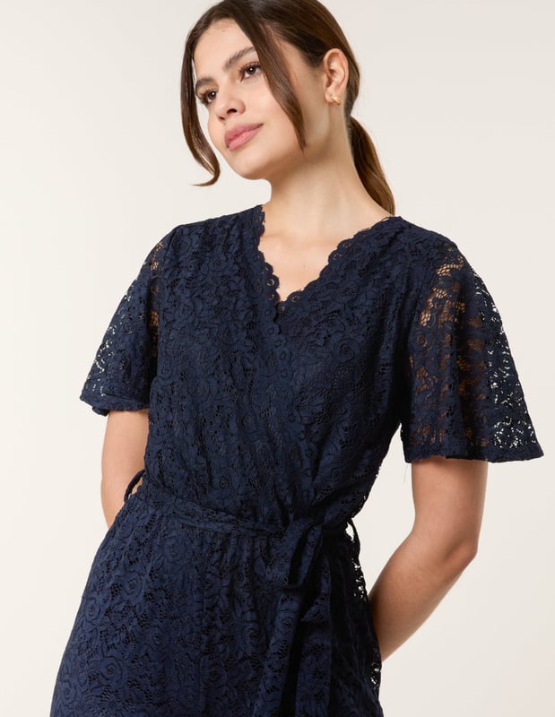 Creating an instant outfit with this summer essential. Dress this Blue jumpsuit up with killer heels and statement jewellery for the perfect brunch outfit or lunch with the girls.
